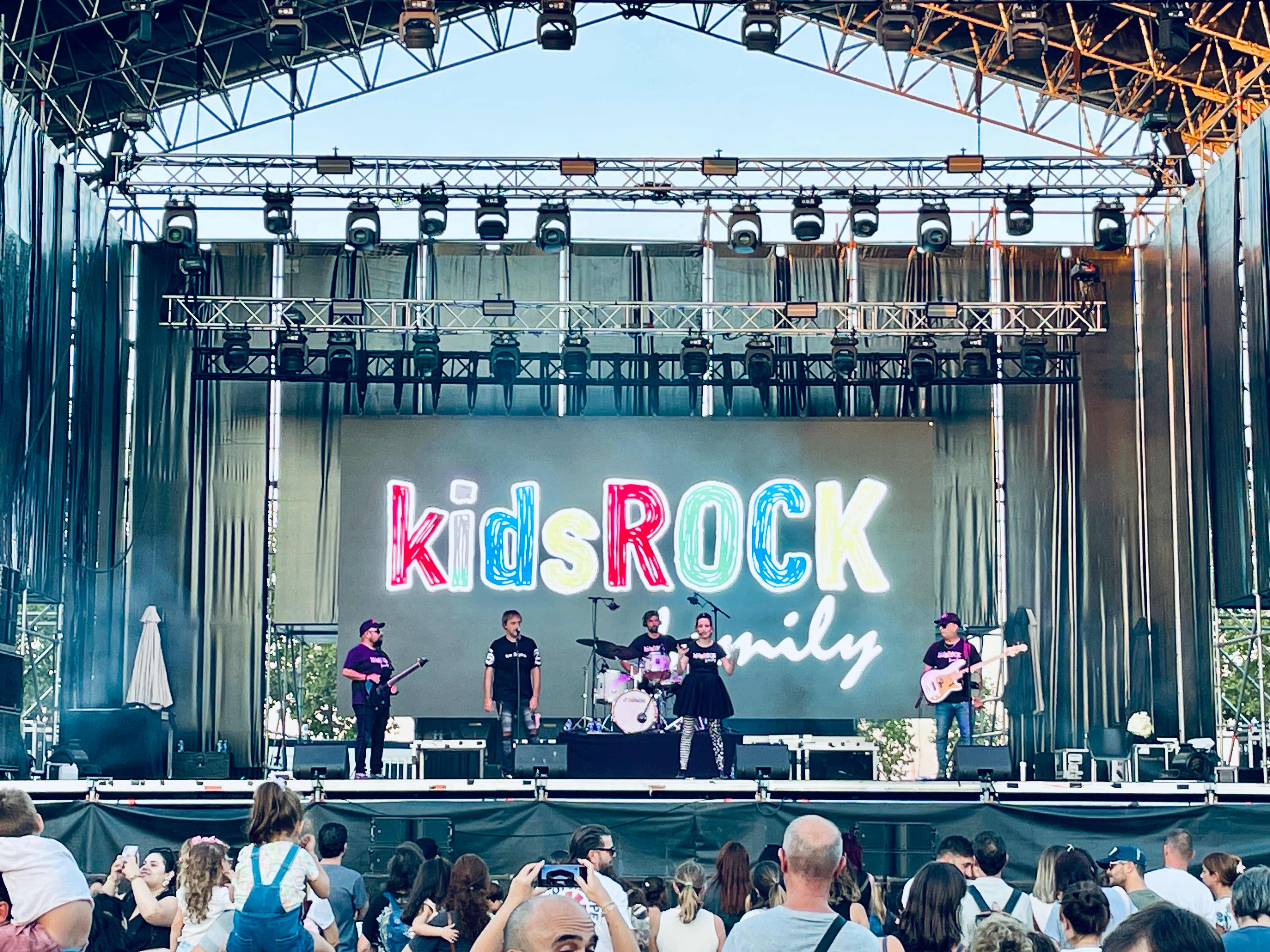  Kids Rock Family hizo vibrar Parla con su energía imparable 