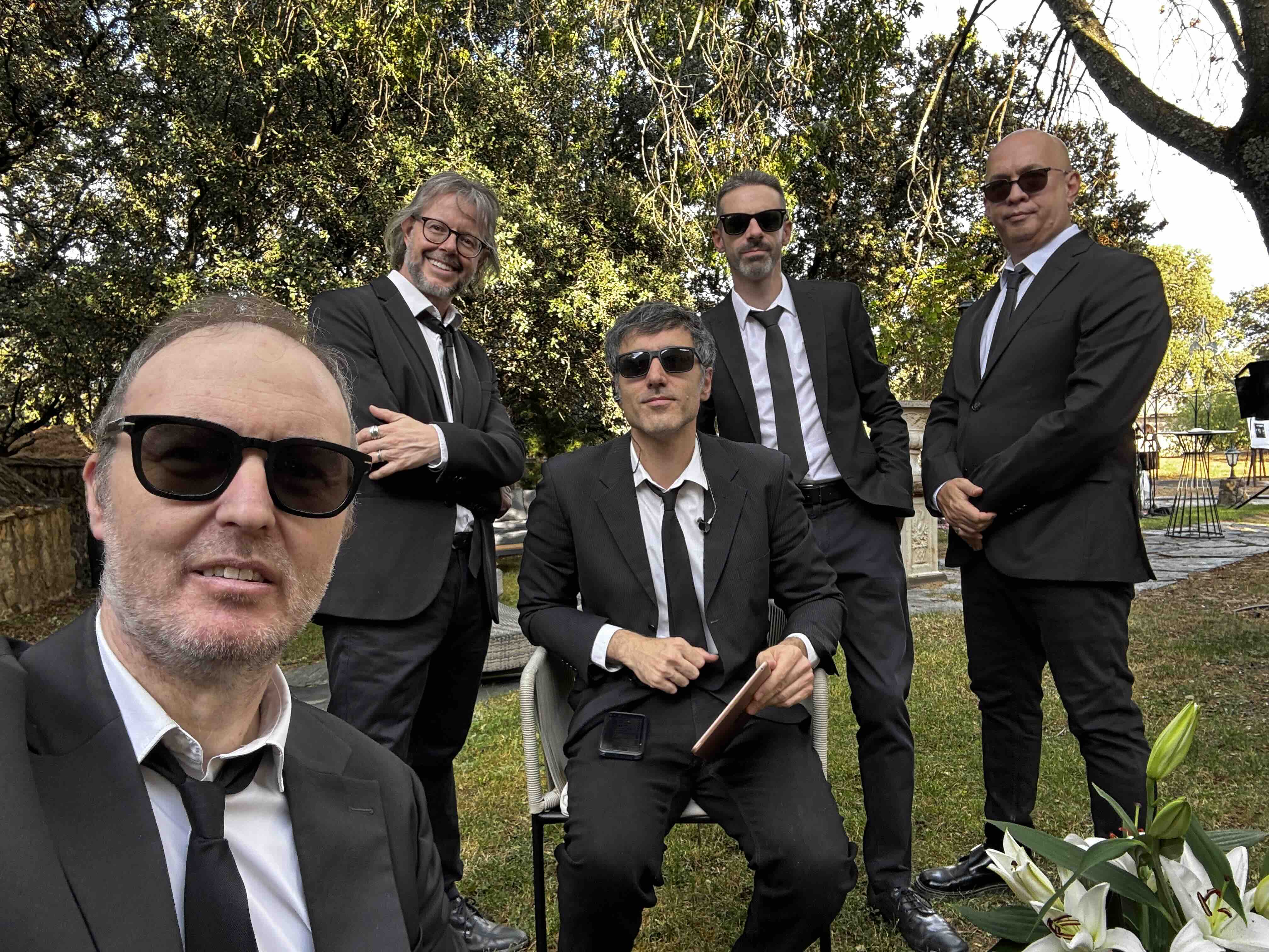 Pop del Arte pone la banda sonora  en Aldea Santillana